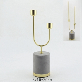 conjunto de candelabro de metal de hormigón y oro