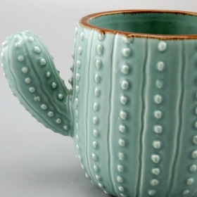 taza de cerámica del cactus