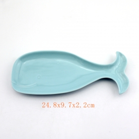 cuchara de cerámica ballena resto azul