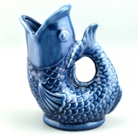 jarrón de cerámica con forma de pez